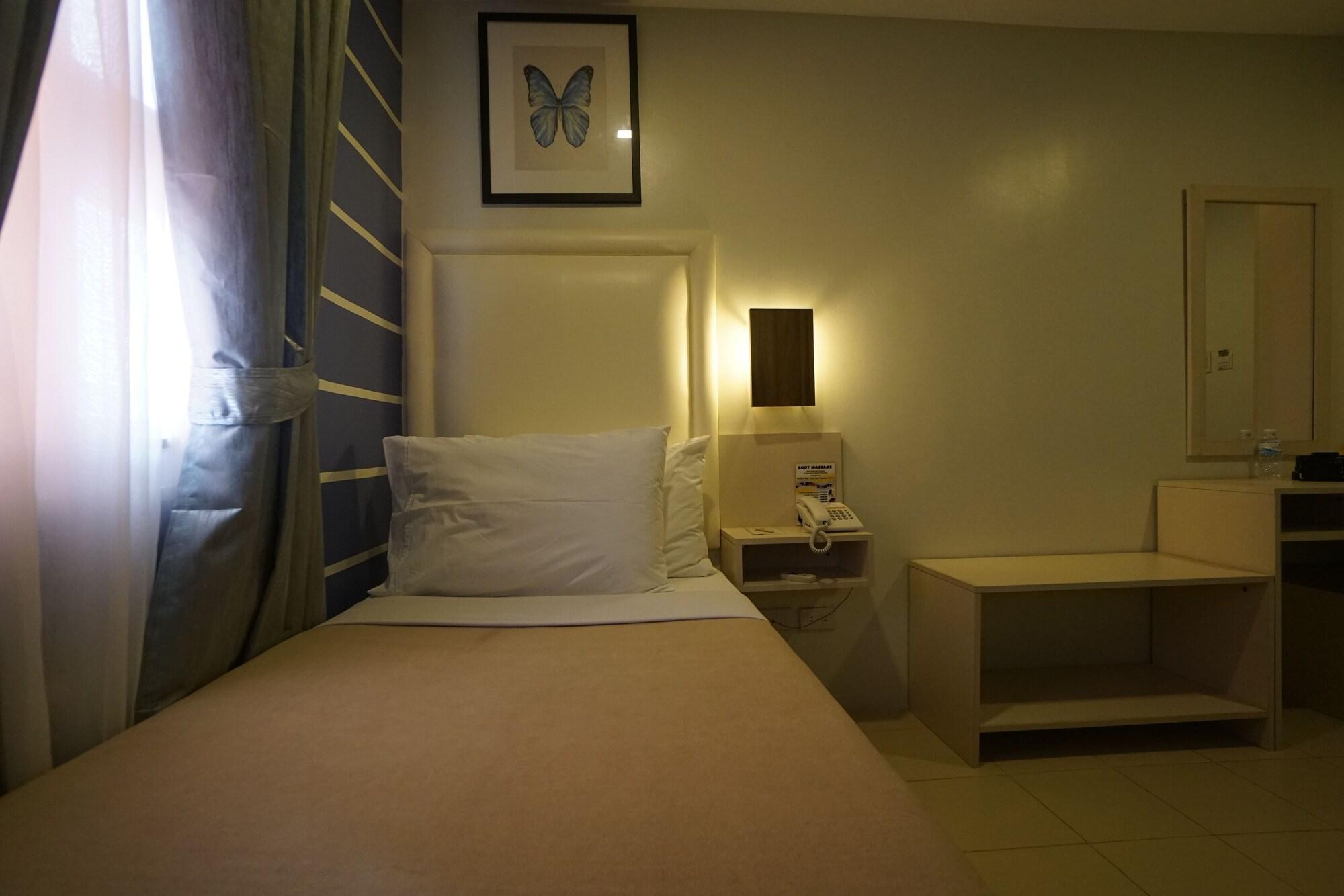 อังเคิล ทอม เคบิน Hotel Cebu ภายนอก รูปภาพ